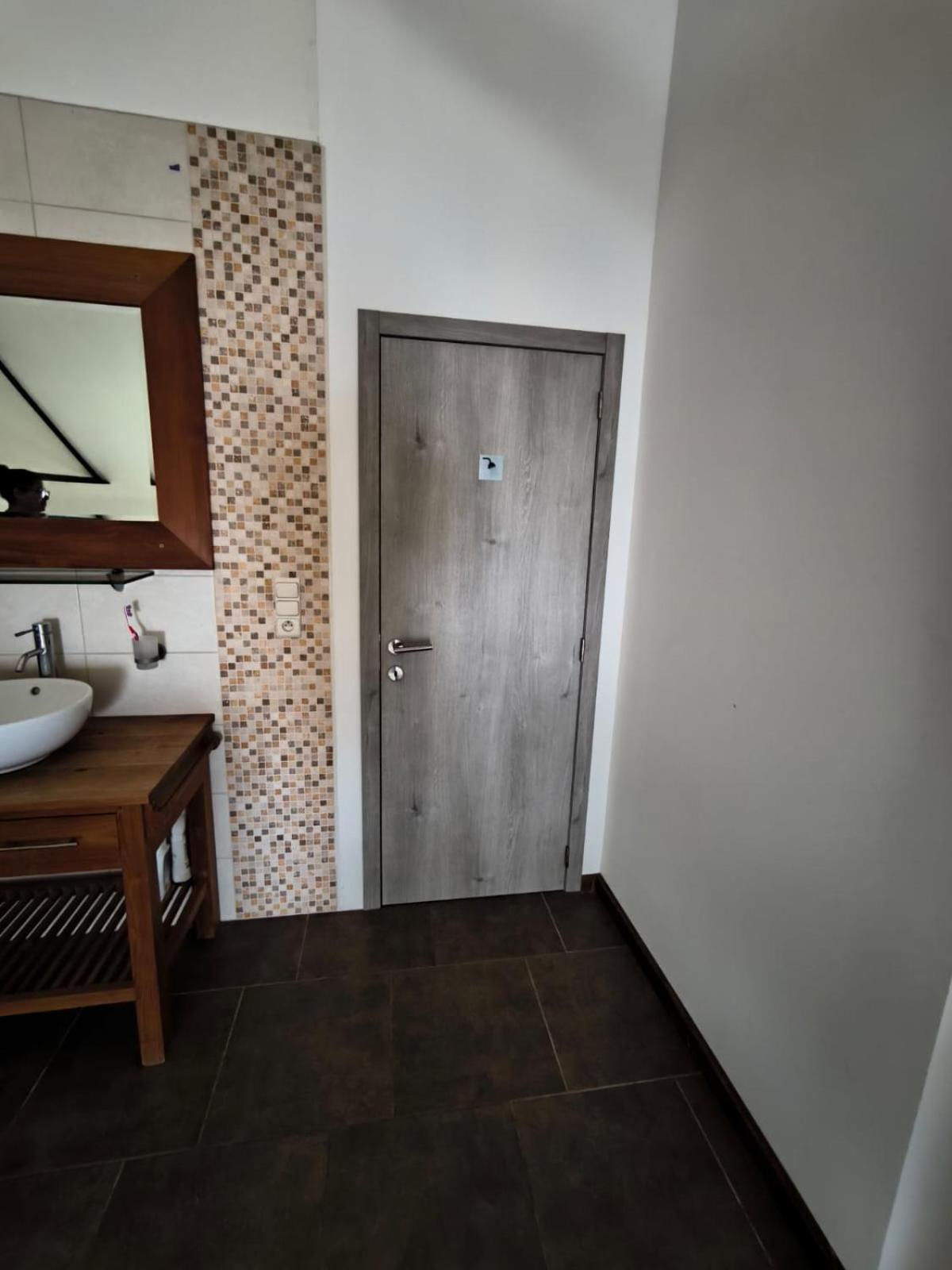 Belle Villa De Luxe Avec 8 Chambres Шарлероа Екстериор снимка